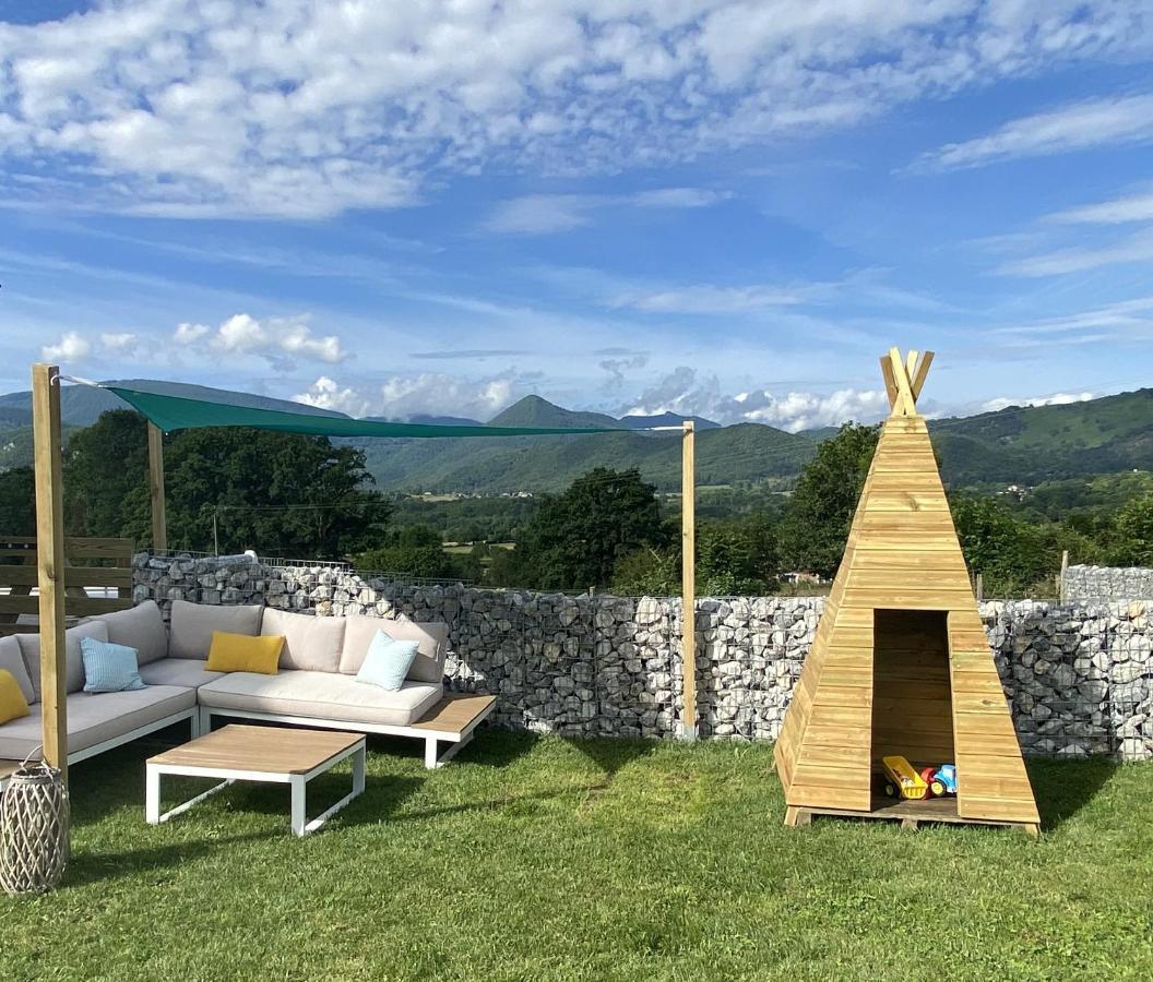 Villa jacuzzi vue sur les Pyrénées Seilhan Extérieur photo