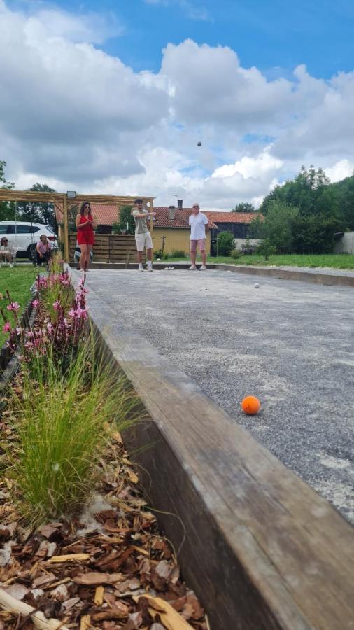 Villa jacuzzi vue sur les Pyrénées Seilhan Extérieur photo